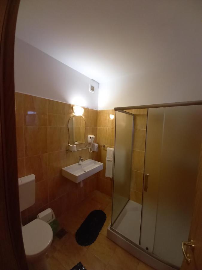 Pensiunea Riunione Braşov Exteriör bild