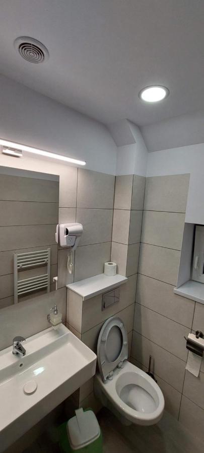Pensiunea Riunione Braşov Exteriör bild