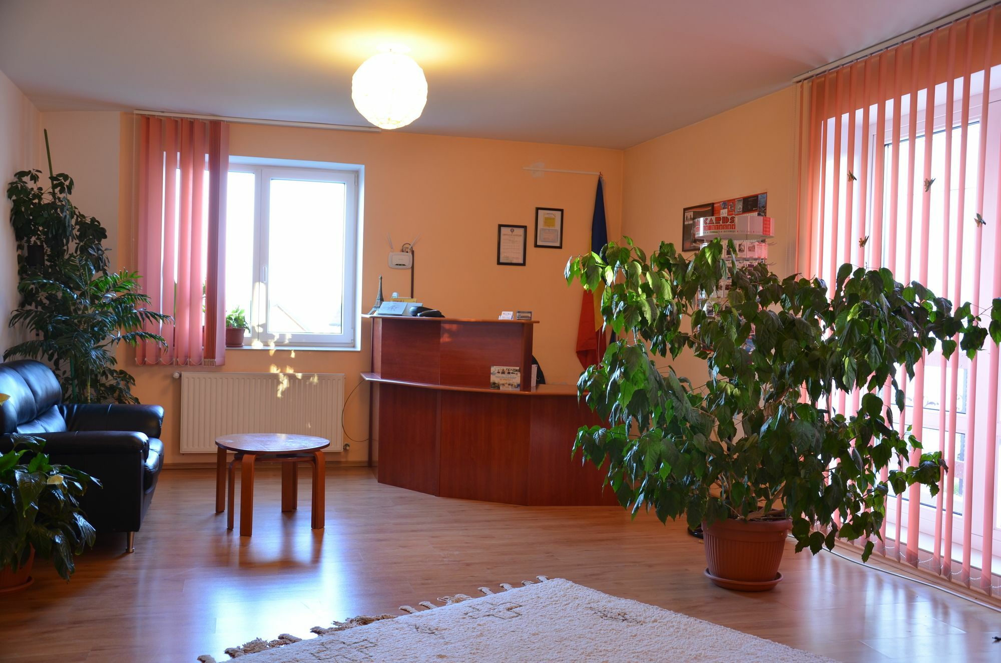 Pensiunea Riunione Braşov Exteriör bild